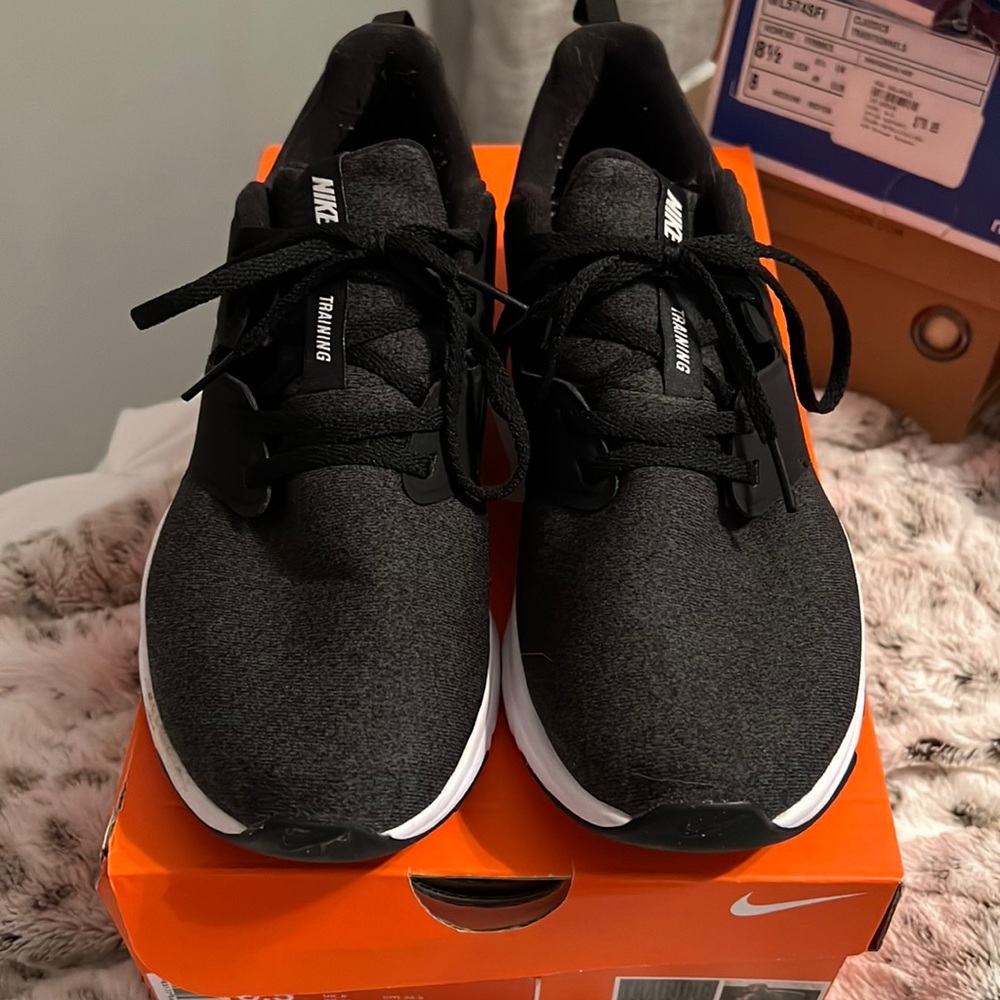 Women’s Nike Air Bella Trainer
